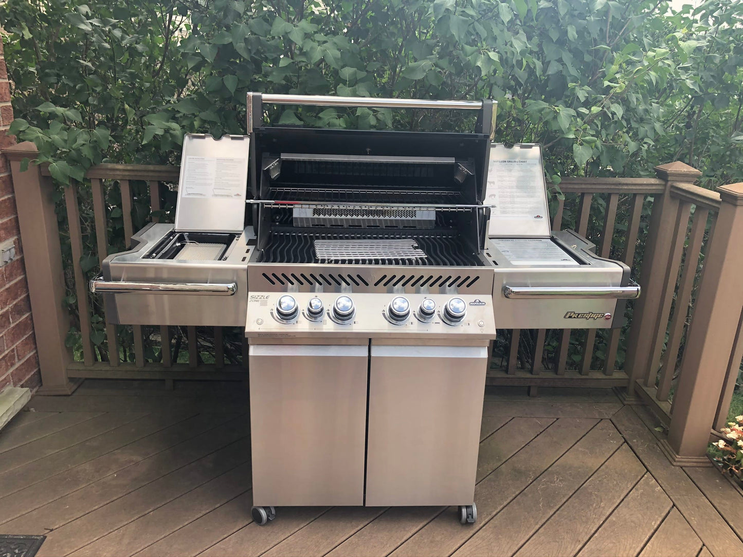 Napoleon Outdoor Cooking > Gas Grills > BBQs Napoleon Prestige PRO 500RSIB Stainless Steel