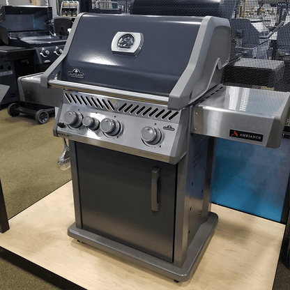 Napoleon Outdoor Cooking > Gas Grills > BBQs Napoleon Rogue 425 Ambiance Special Edition