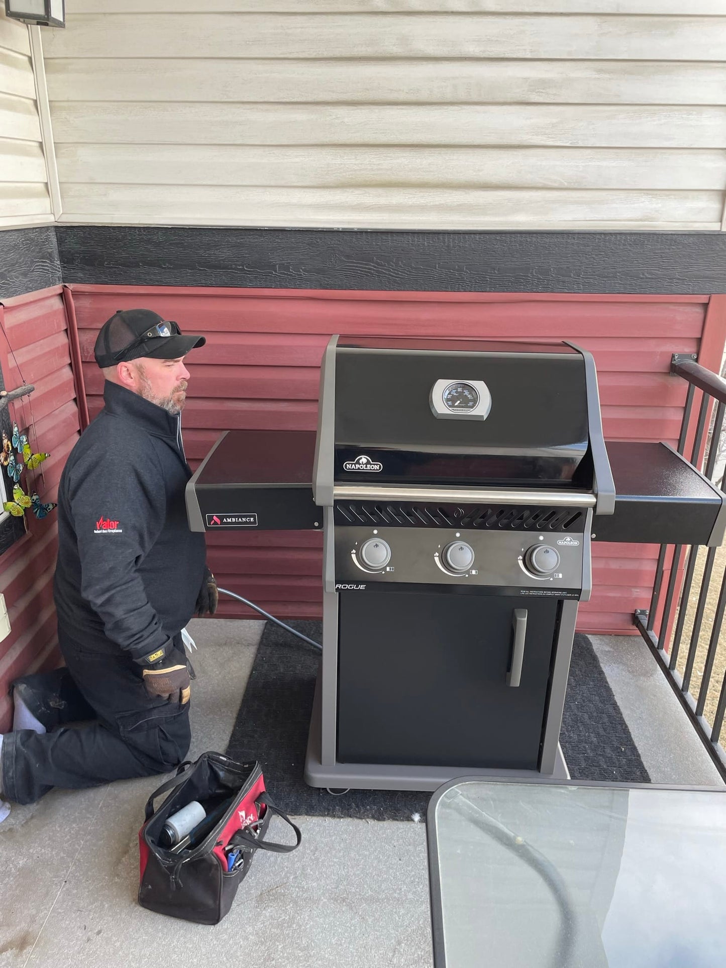 Napoleon Outdoor Cooking > Gas Grills > BBQs Napoleon Rogue 425 Ambiance Special Edition