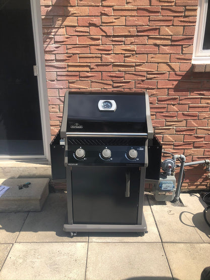 Napoleon Outdoor Cooking > Gas Grills > BBQs Napoleon Rogue 425 Ambiance Special Edition