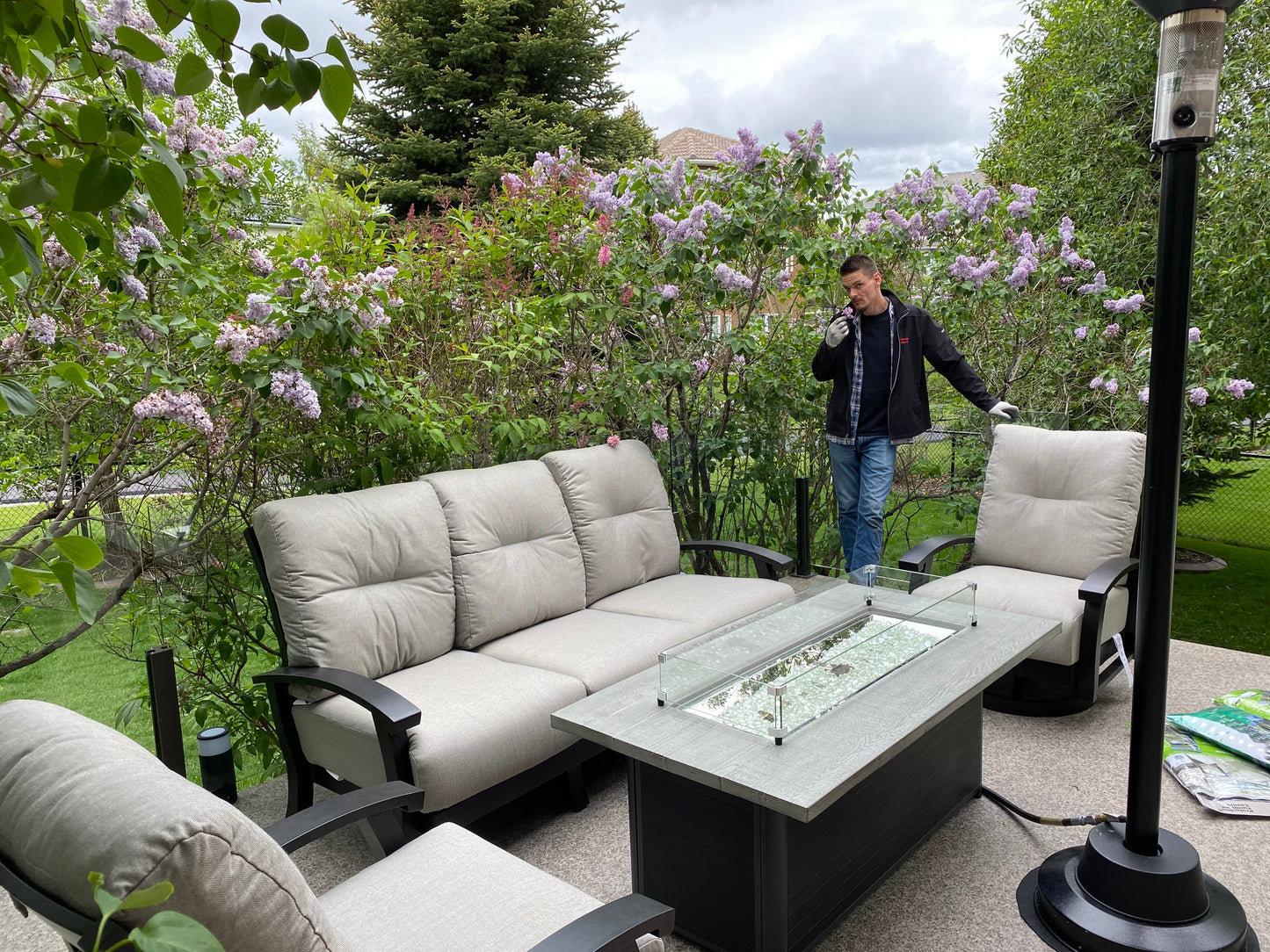 Outdoor GreatRoom Company Outdoor Living > Fire Feature > Gas Outdoor GreatRoom Cedar Ridge Linear Firetable