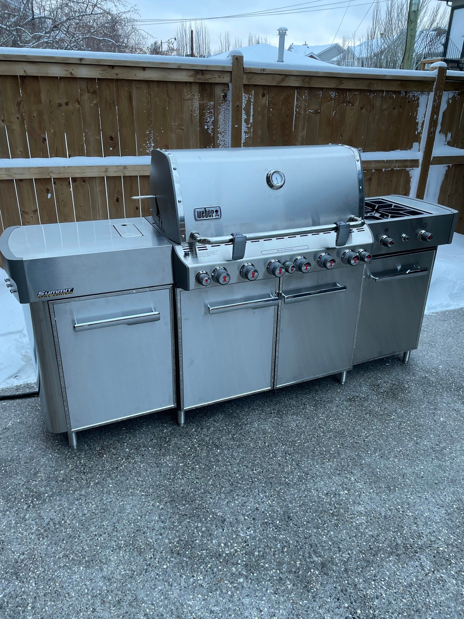 Weber summit shop grill center