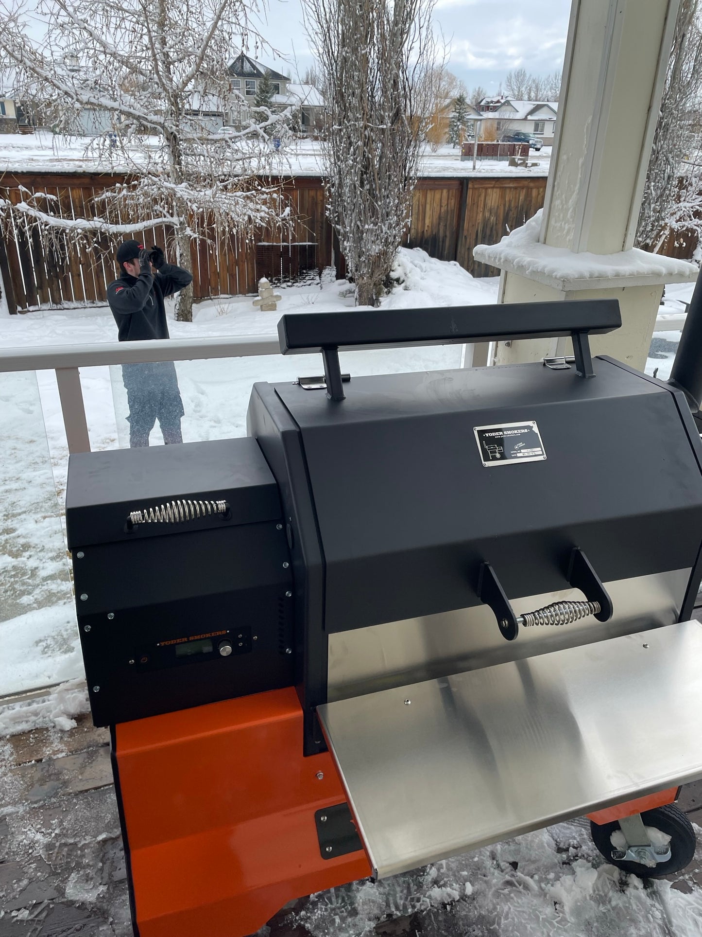 Yoder Smokers YS640S Competition Pellet Grill and Cart