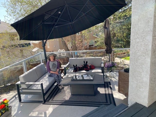 Treasure Garden Outdoor Living > Patio Furniture > Umbrellas > Cantilever TREASURE GARDEN AG25TR - 11.5 FT OCTAGON CANTILEVER UMBRELLA - BLACK FRAME