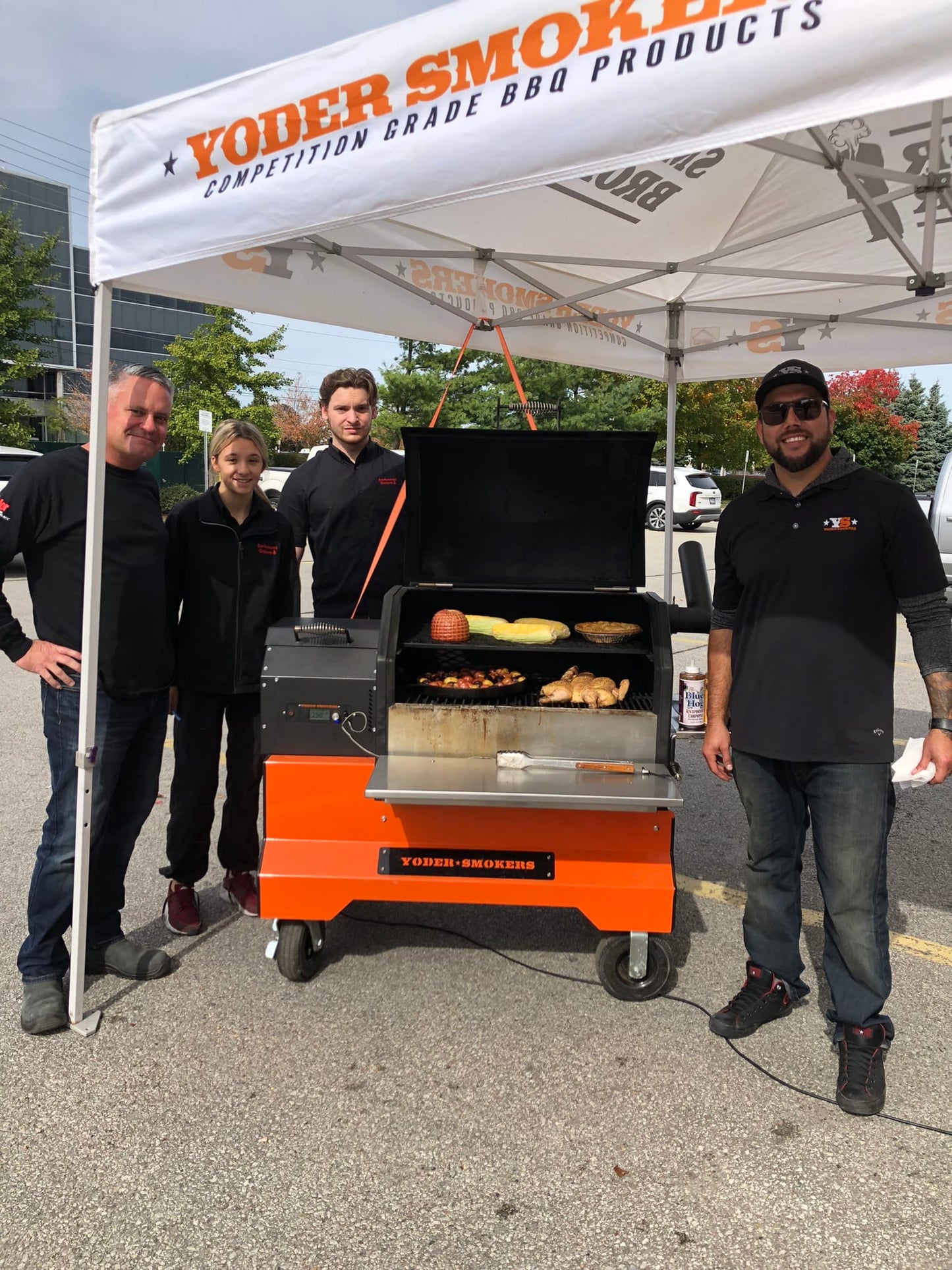 Yoder Outdoor Cooking > Smokers > Pellet Grills Yoder Smokers YS640S Competition Pellet Grill and Cart