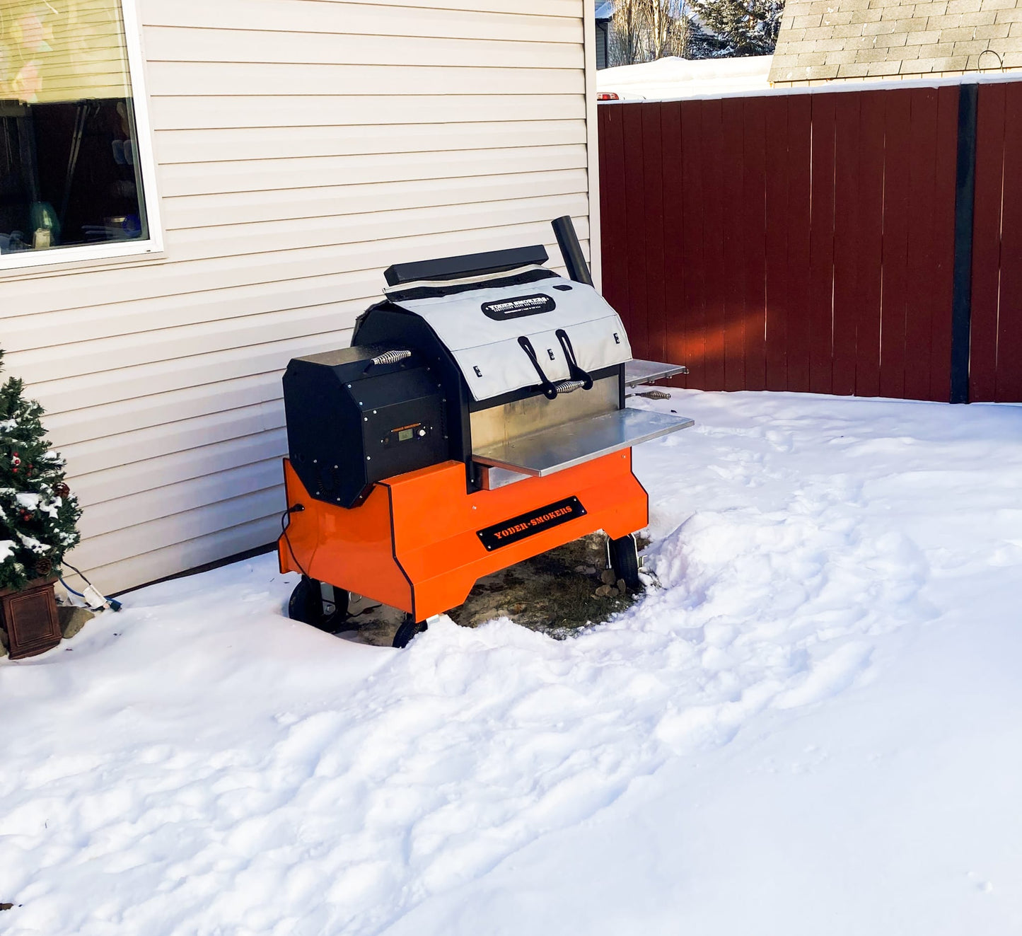 Yoder Outdoor Cooking > Smokers > Pellet Grills Yoder Smokers YS640S Competition Pellet Grill and Cart