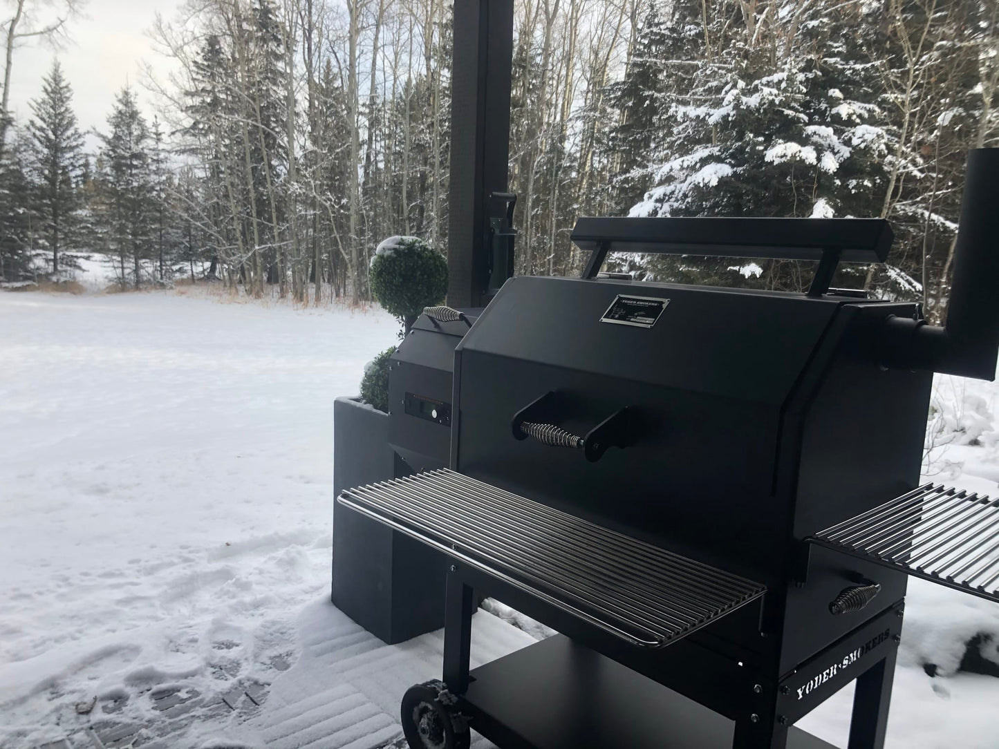 Yoder Outdoor Cooking > Smokers > Pellet Grills Yoder Smokers YS640S Standard Pellet Grill